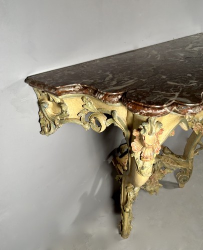 Louis XV - Lacquered console with rocaille decoration, Louis XV period around 1740 