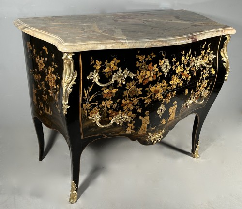 18th century - Chest of drawers with Martin varnish,  Paris Louis XV period