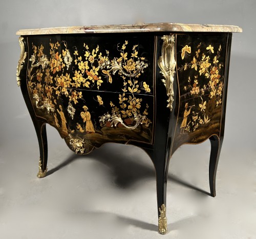 Antiquités - Chest of drawers with Martin varnish,  Paris Louis XV period