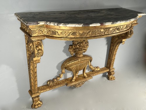 18th century - Wall console in gilded oak, Paris circa 1785