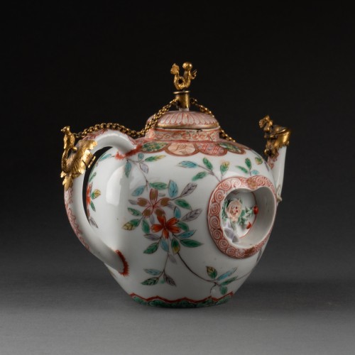 Théière Kakiémon à monture aux quatre éléments, Japon vers 1690-1700  - Louis XIV