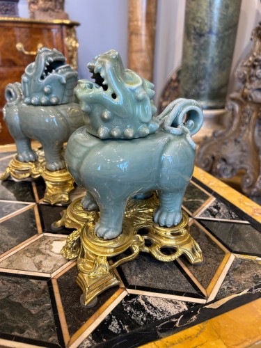 19th century - Pair of Quilin celadon incense burner