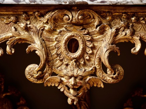 XVIIIe siècle - Console en bois doré aux hydres, Paris fin de l’époque Louis XIV