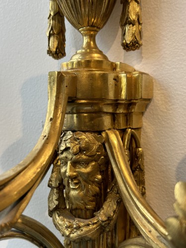 Antiquités - Paire d’appliques aux Bacchus, Paris époque Louis XV vers 1780