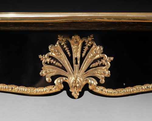 Bureau plat en placage d’ébène, François Lieutaud vers 1720 - Mobilier Style Régence