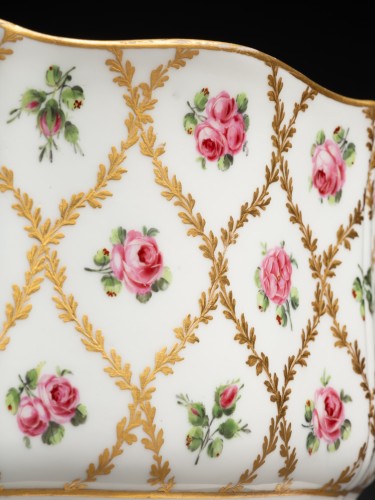Porcelain trim from the Sévres Manufacture circa 1768 - Porcelain & Faience Style Louis XV