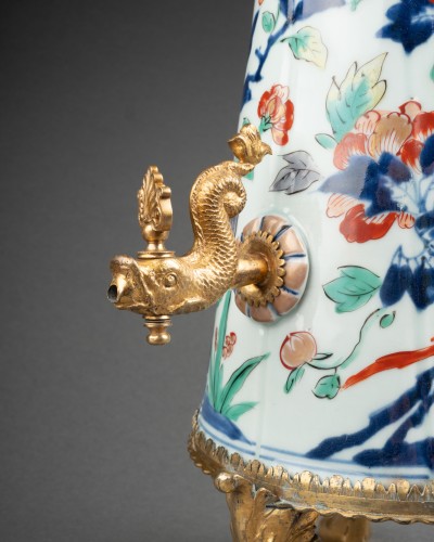 Japanese porcelain coffee fountain, circa 1700 - Porcelain & Faience Style Louis XIV