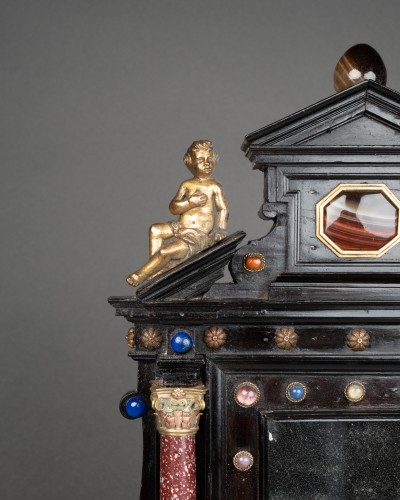 Miroirs, Trumeaux  - Miroir en ébène et pierres dures, Florence 17e siècle
