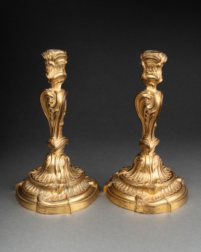 Antiquités - Pair of bronze candlesticks by Meissonnier, Paris circa 1740