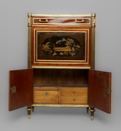 Antiquités - Mahogany and Japanese lacquer writing desk, Paris circa 1790