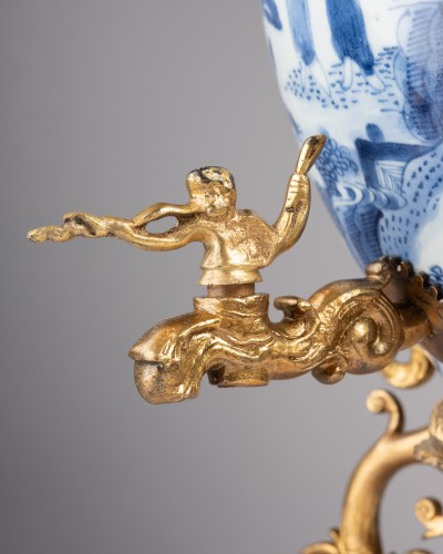 Antiquités - Rare Japanese porcelain coffee fountain circa 1700
