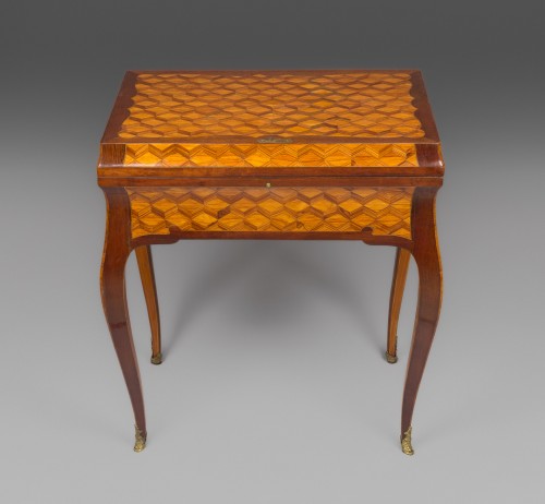 Furniture  - Table tric-trac de voyage à système P.Denizot vers 1770
