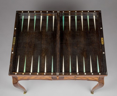 Louis XV - Table tric-trac de voyage à système P.Denizot vers 1770