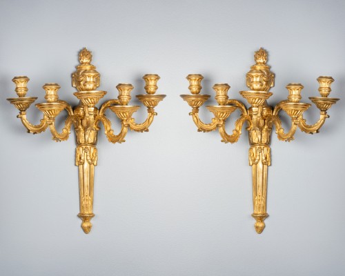 18th century - Pair of five-armed sconces after J.L. Prieur, Paris circa 1770