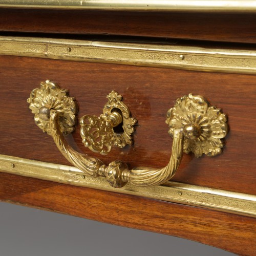 Furniture  - 18th French fine desk by François Lieutaud, circa 1730