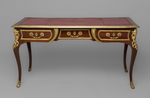 18th century - 18th French fine desk by François Lieutaud, circa 1730