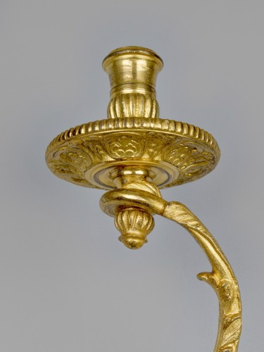 Antiquités - Pair of sconces with cherubs, Paris circa 1720