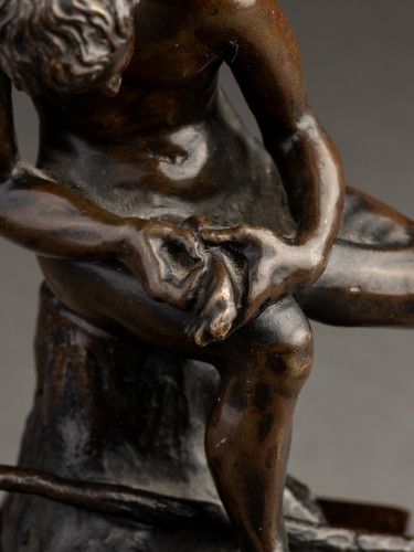 Sculpture  - Boy with thorn, bronze with brown patina, Florence, 17th century