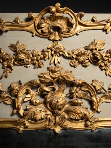 Large giltwood overmantel, Provence, Louis XV period, circa 1760 - Mirrors, Trumeau Style Louis XV