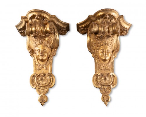 Paire de consoles d'appliques en bois doré, Paris époque Régence