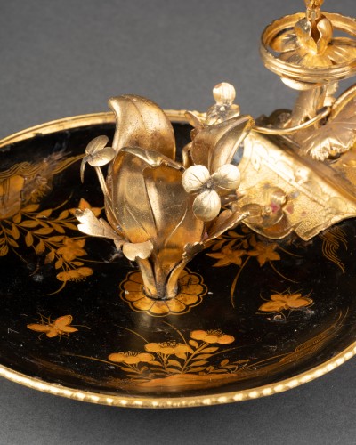 Bronze and lacquer screen candlestick, Paris circa 1750 - Lighting Style Louis XV