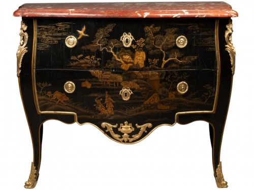 Lacquered chest of drawers, stamped Pierre Roussel, Paris, circa 1770