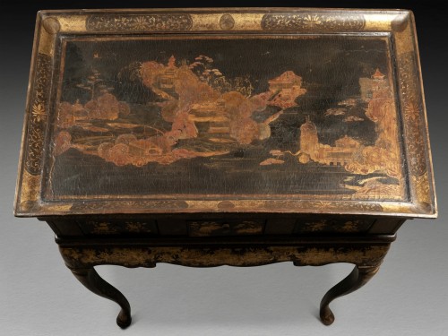 Tea table, China, 18th century, for export to Europe - Furniture Style Louis XV