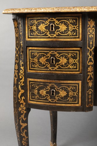 Mobilier Bureau et Secrétaire - Bureau Mazarin en laque à l’imitation de la marqueterie Boulle , époque Louis XIV