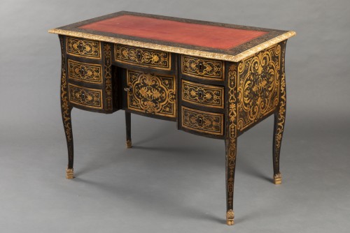 XVIIIe siècle - Bureau Mazarin en laque à l’imitation de la marqueterie Boulle , époque Louis XIV