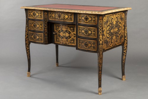 Bureau Mazarin en laque à l’imitation de la marqueterie Boulle , époque Louis XIV - Louis XIV