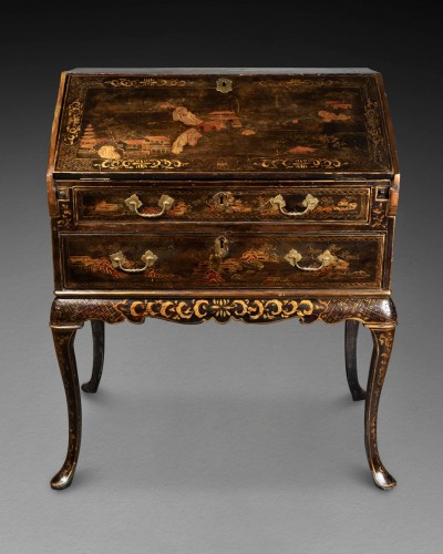 Bureau de pente en laque de Chine vers 1760 - Franck Baptiste Paris