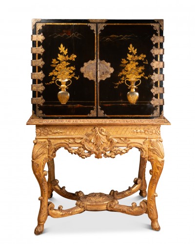 Cabinet de voyage en laque du Japon, vers 1680