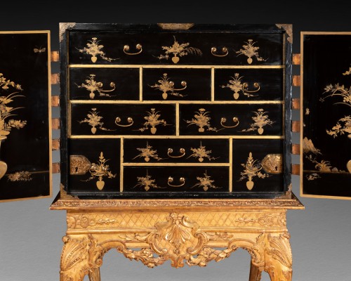 Mobilier Cabinet & Coffre - Cabinet de voyage en laque du Japon, vers 1680