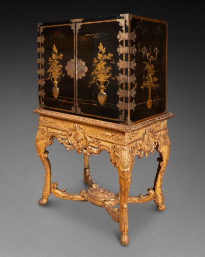 XVIIe siècle - Cabinet de voyage en laque du Japon, vers 1680