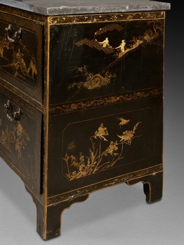 XVIIIe siècle - Paire de commodes en laque de Chine, Angleterre vers 1780