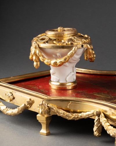 18th century - Chinese lacquer and porcelain inkwell, Paris, circa 1770
