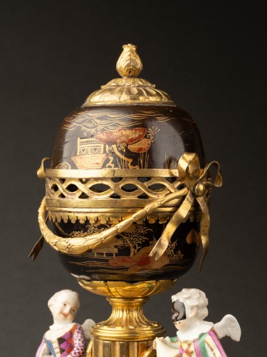 Antiquités - Meissen Porcelain and Japanese Lacquer Potpourri Tray, Circa 1775