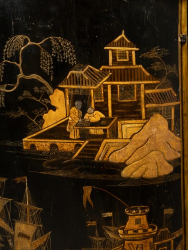 Antiquités - Pair of corner cabinets in Martin varnish by Léonard Boudin circa 1760