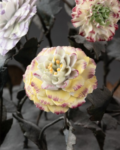 Antiquités - Cooling stand mounted in a floral arrangement, Paris, Louis XVI period