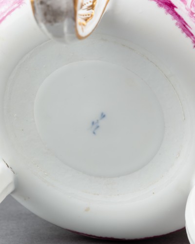 Antiquités - Réchaud couvert en porcelaine de Meissen monté en pot-pourri 18e siècle