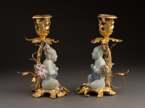 Paire de flambeaux en bronze et porcelaine de Chine, époque Louis XV - Louis XV