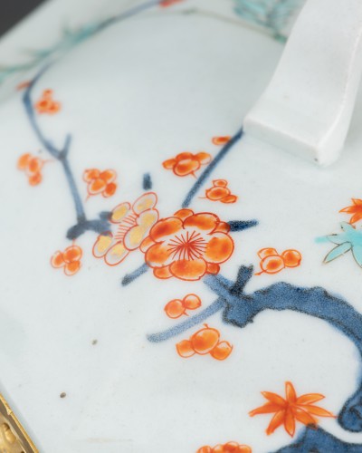 Boite hexagonale en porcelaine Kakiemon du Japon vers 1700 - Louis XIV