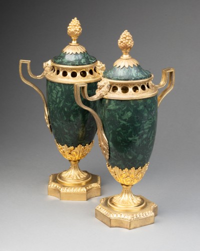 19th century - Pair of green porphyry potpourri dishes from Greece, circa 1820