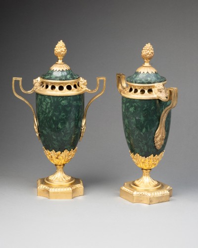 Pair of green porphyry potpourri dishes from Greece, circa 1820 - Restauration - Charles X