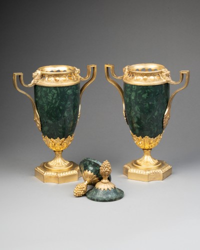Restauration - Charles X - Pair of green porphyry potpourri dishes from Greece, circa 1820