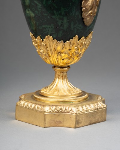 Antiquités - Pair of green porphyry potpourri dishes from Greece, circa 1820