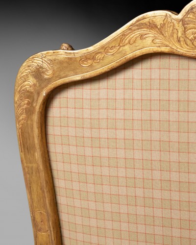 Antiquités - Paire de fauteuils en bois doré par J.B Cresson, Paris vers 1760