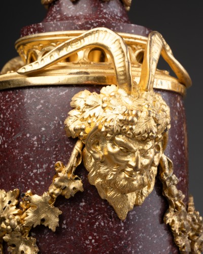 Antiquités - Paire de pots-pourris en porphyre, Rome vers 1830