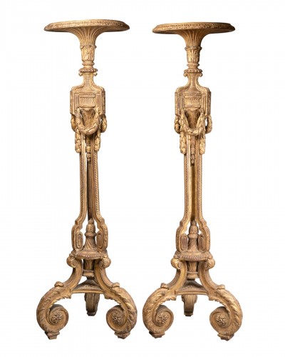 Grande paire de torchères en bois doré, Paris époque Louis XVI