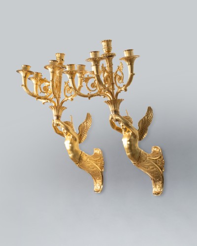 Pair of wall lights featuring winged children, Paris, Empire period - 